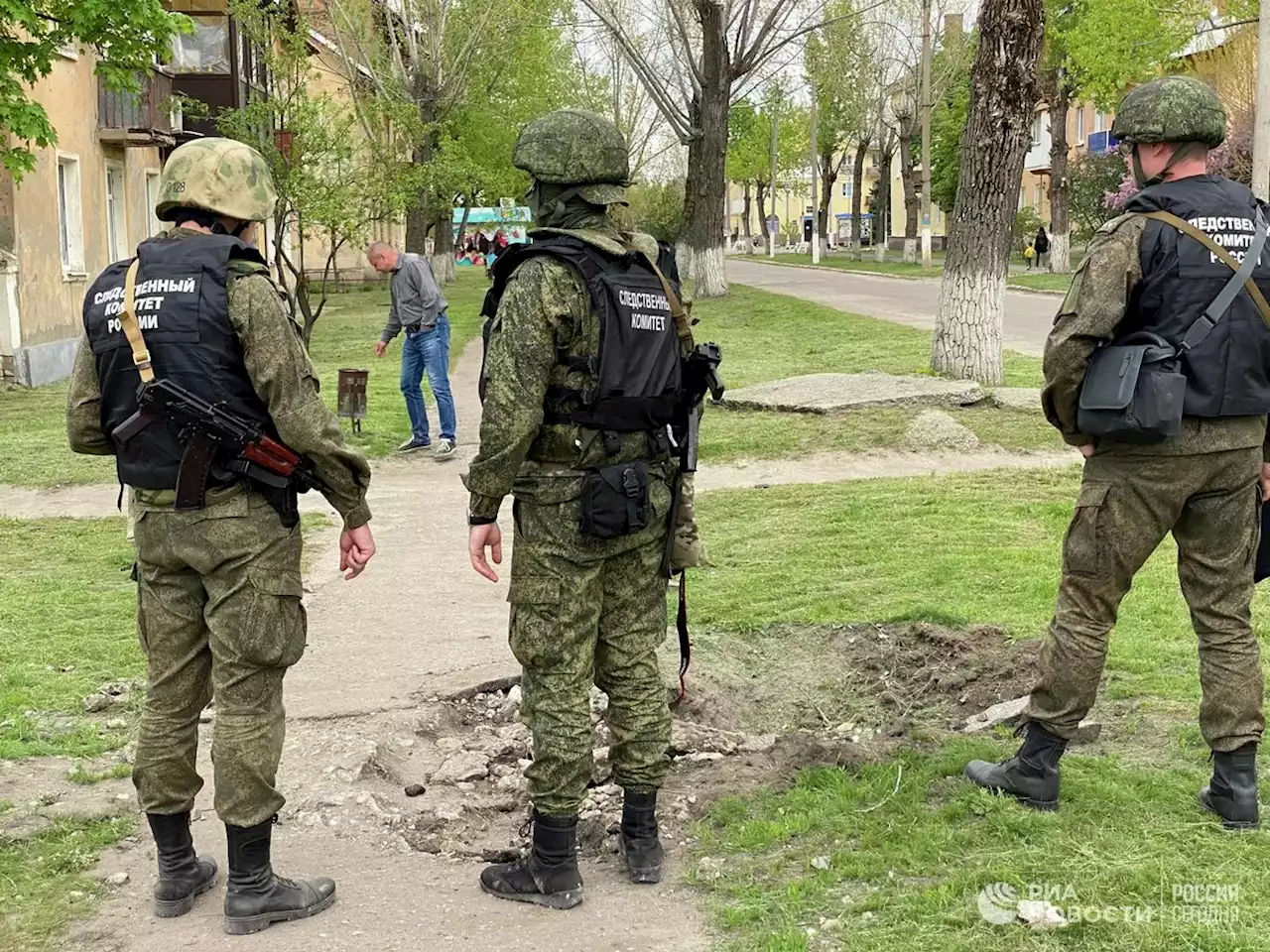 Следователи прибыли на место обстрела автостанции в Донецке