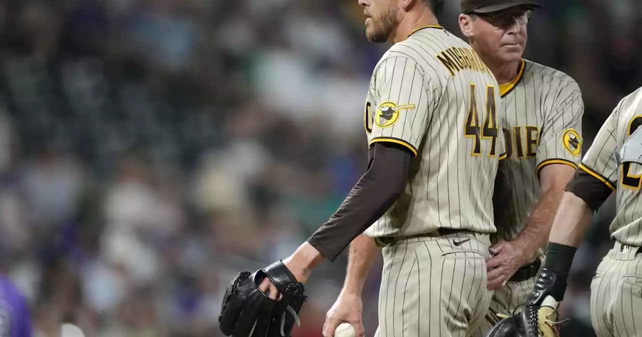 Padres meet to discuss poor play, then lose again to Rockies