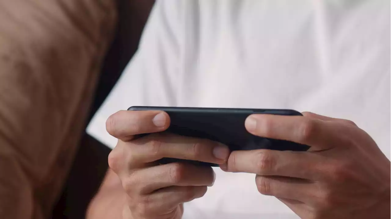 China health official is punished over video games, bribery