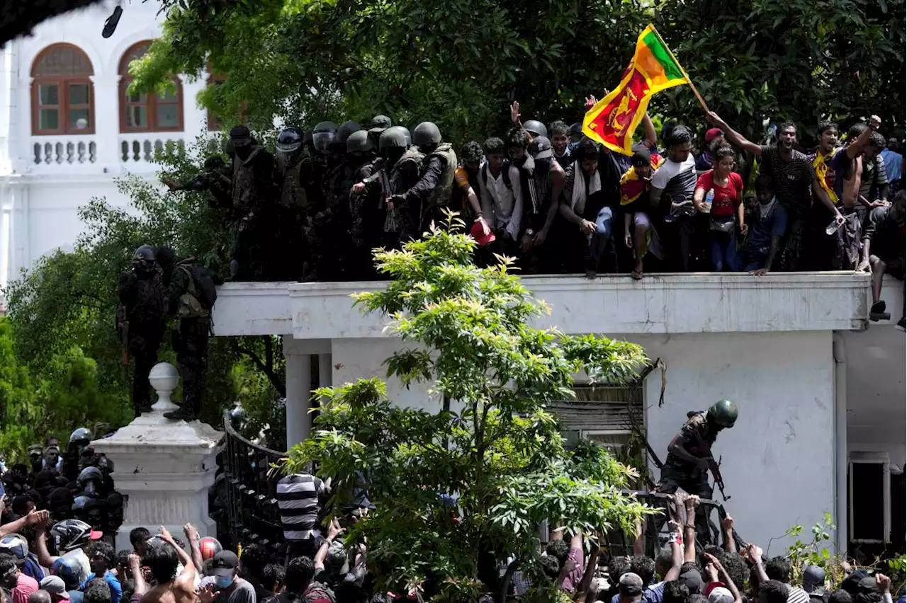 Sri Lanka protesters in talks to end occupation