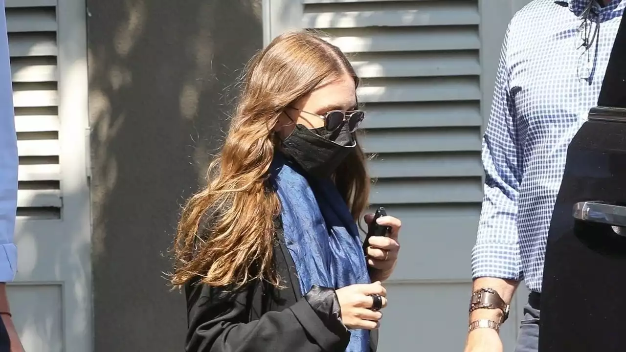 Ashley Olsen Tries Out a Summer Scarf in 80-Degree Weather