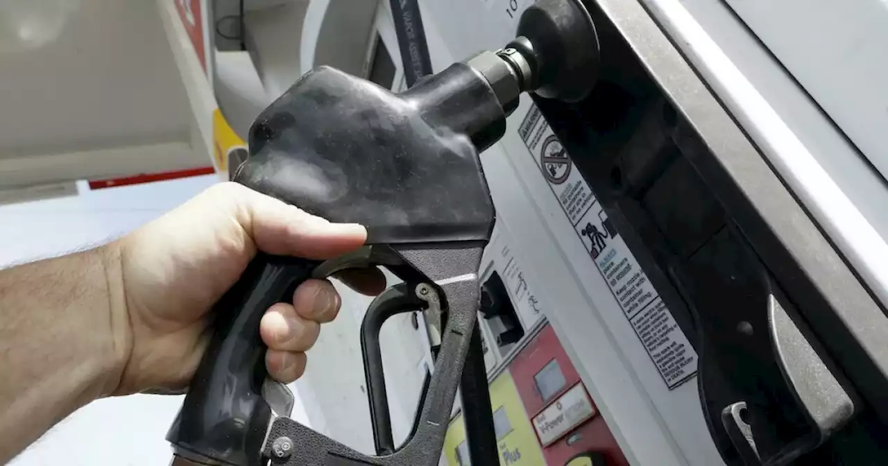 Average San Diego gas prices continue to decline