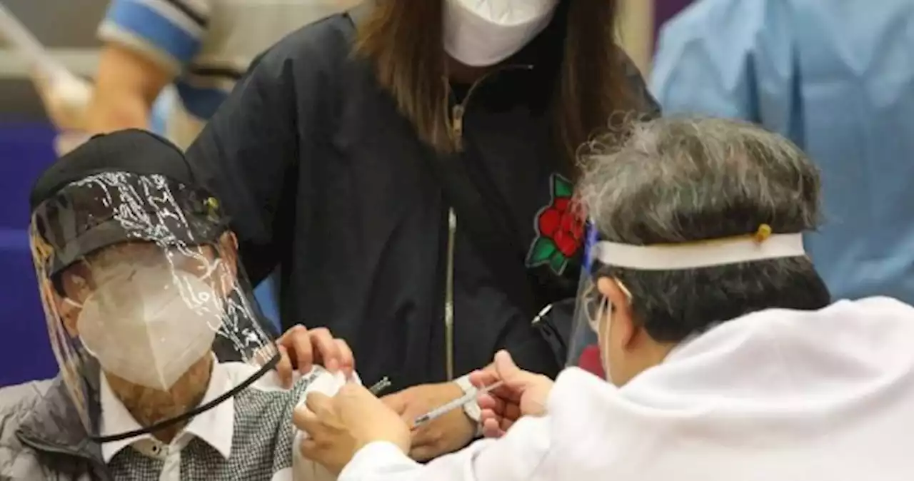 Hong Kong team creates tool to predict if Covid jabs work against variants