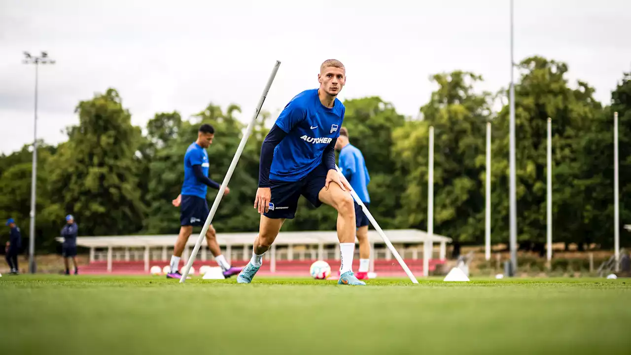 So hält Hertha-Coach Schwarz 34 Profis bei der Stange