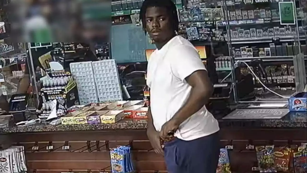 Houston man buys face mask, then wore it while robbing same store clerk