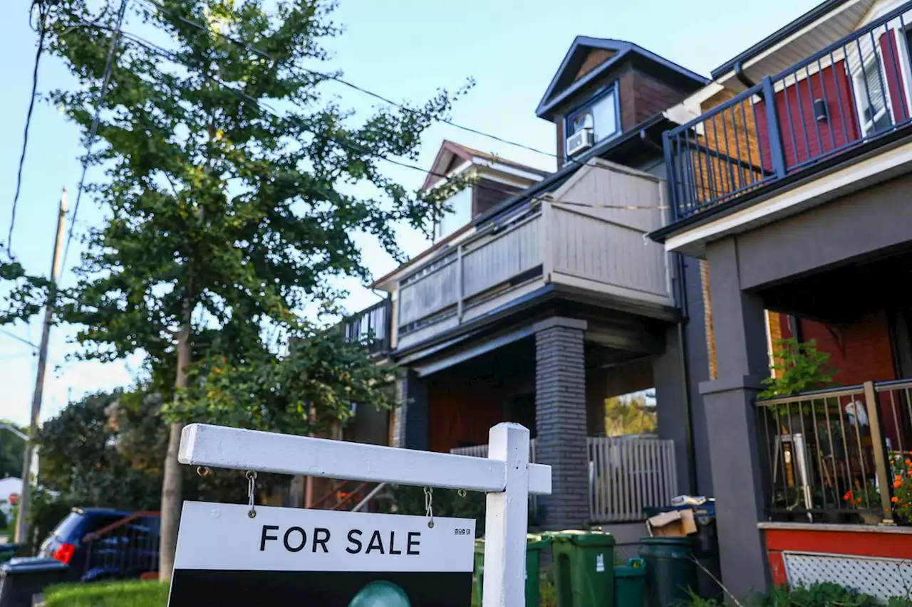 Canadian home prices spiral down in June