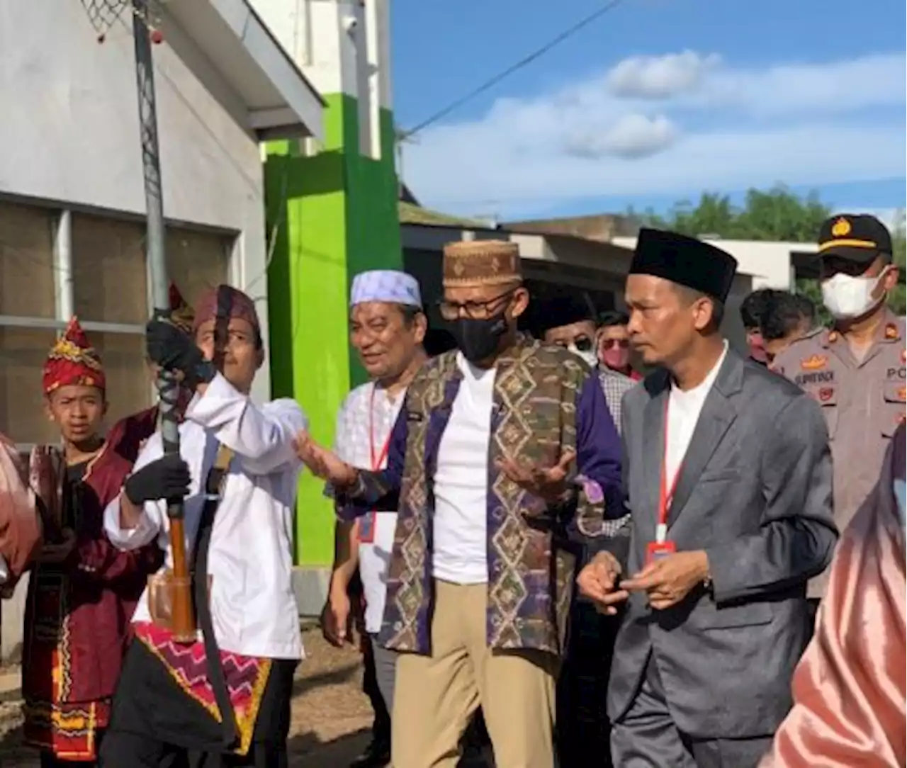 Menteri Sandiaga Uno Ajak Para Santri Buat Konten Islami Inspirarif