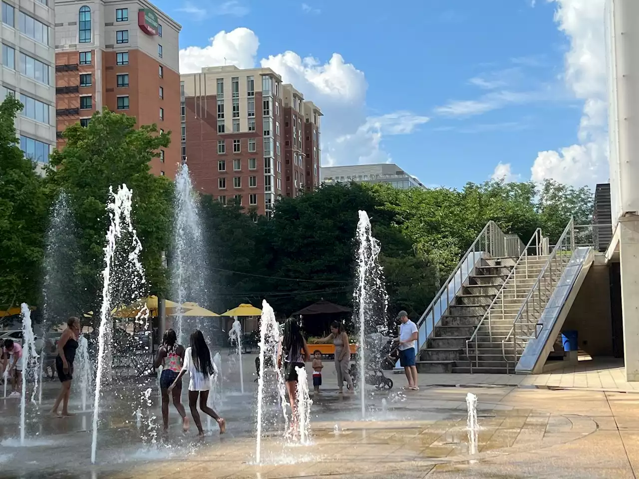 D.C.-area forecast: Seasonable heat as humidity increases into the weekend