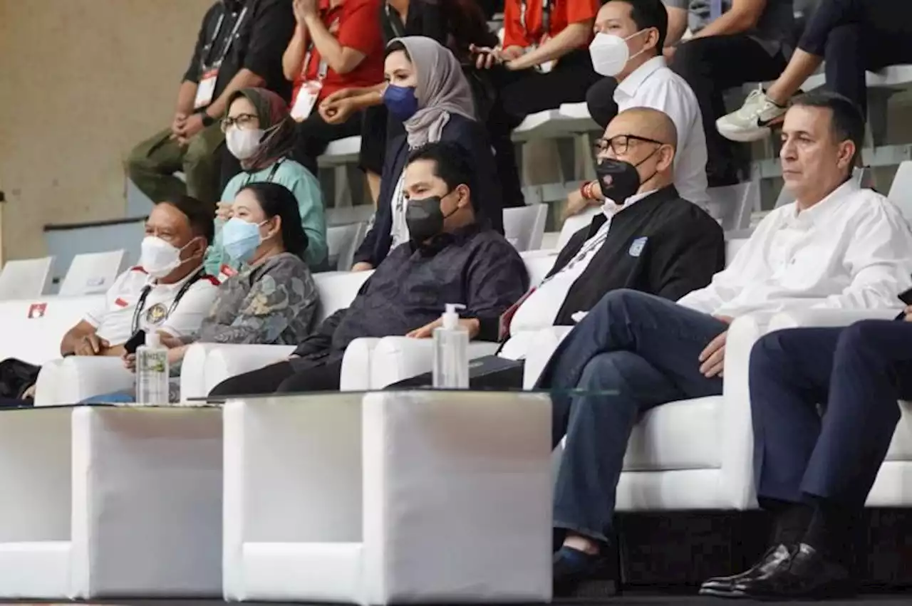 Setelah Peresmian Sarinah, Erick dan Puan Kompak Nonton Basket di Senayan |Republika Online