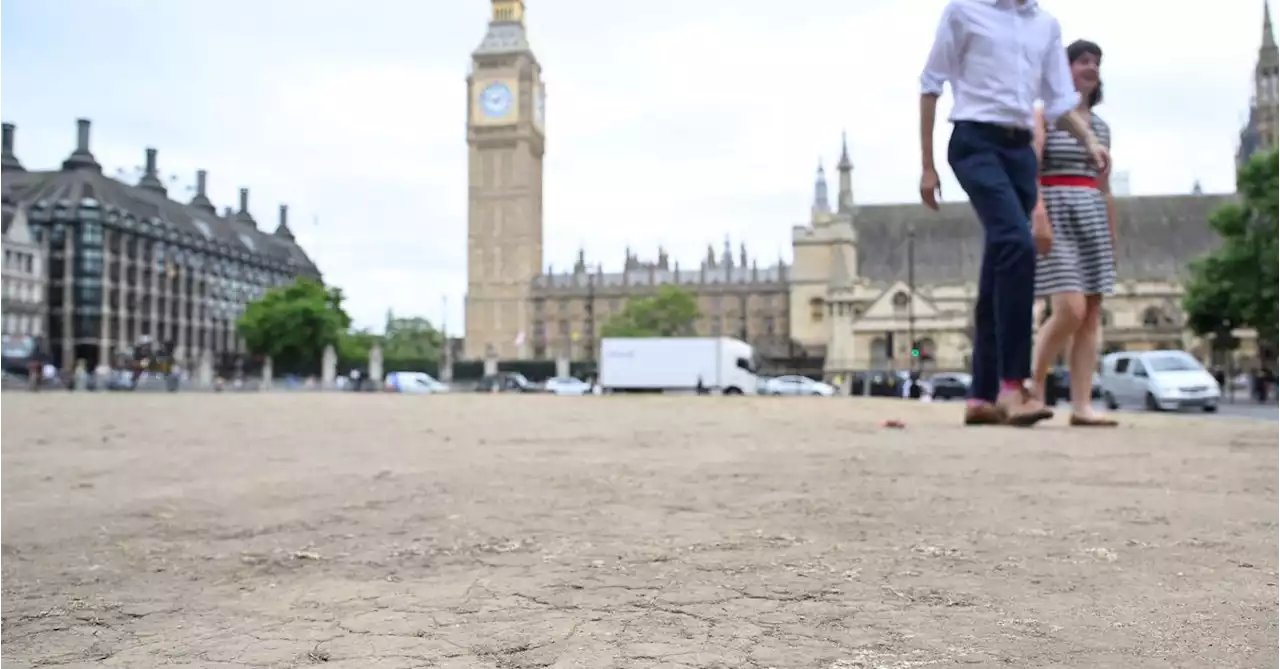 UK issues first extreme heat warning as record temperatures loom