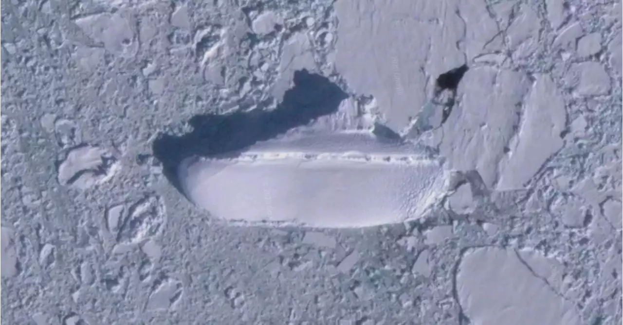 Was a '400-Foot Ice Ship' Discovered in Antarctica on Google Maps?