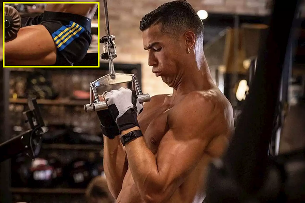 Ronaldo trains in Man United shorts as Chelsea and Real Madrid turn down deal