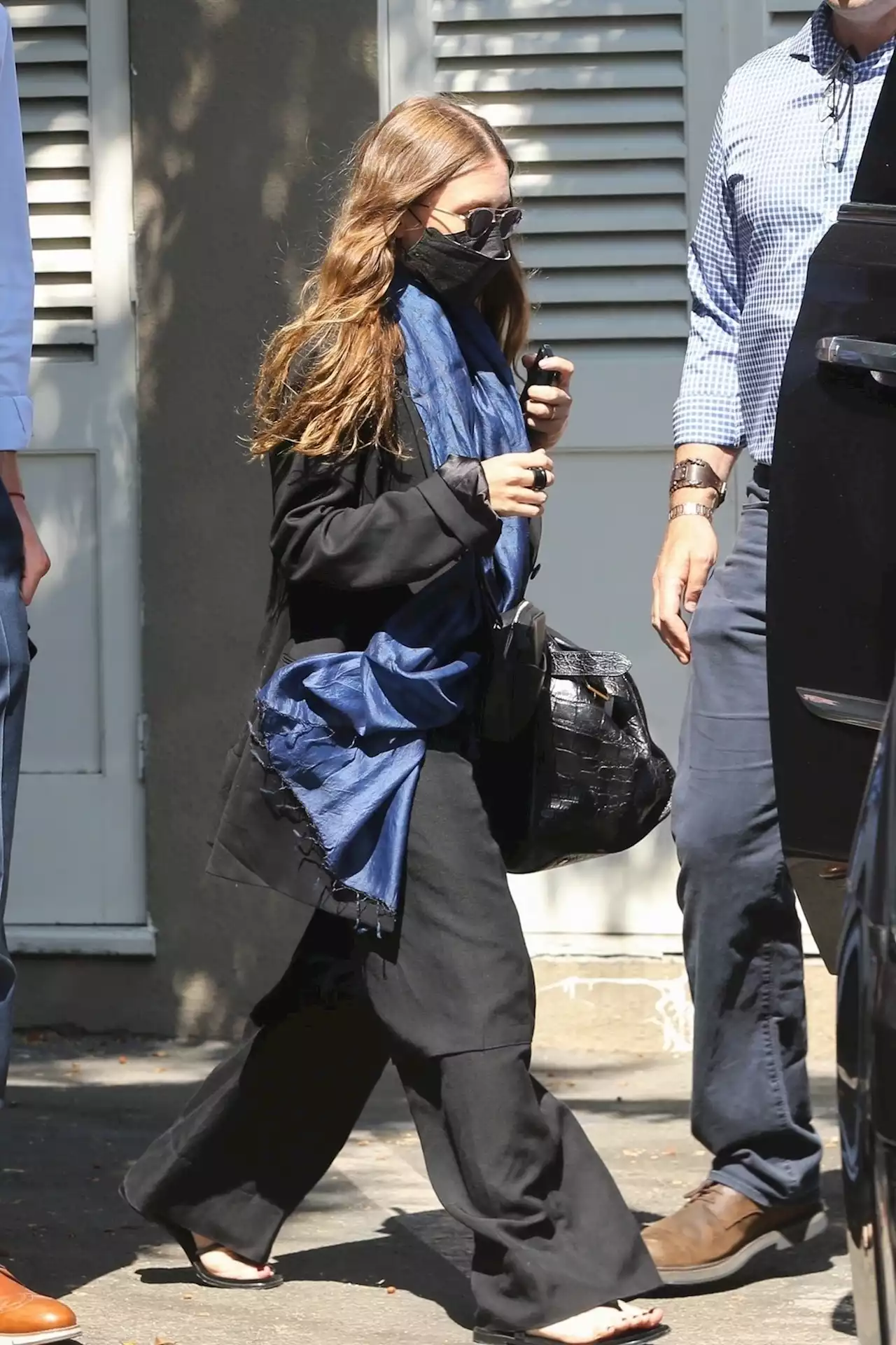 Ashley Olsen Makes the Case For the Summer Scarf