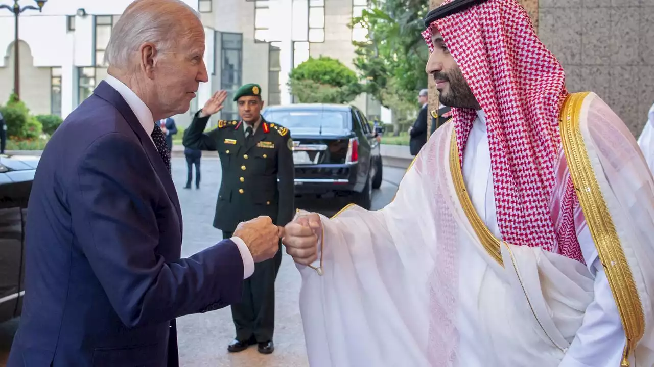 Biden in Saudi-Arabien: Ein Faustgruß mit dem Prinzen