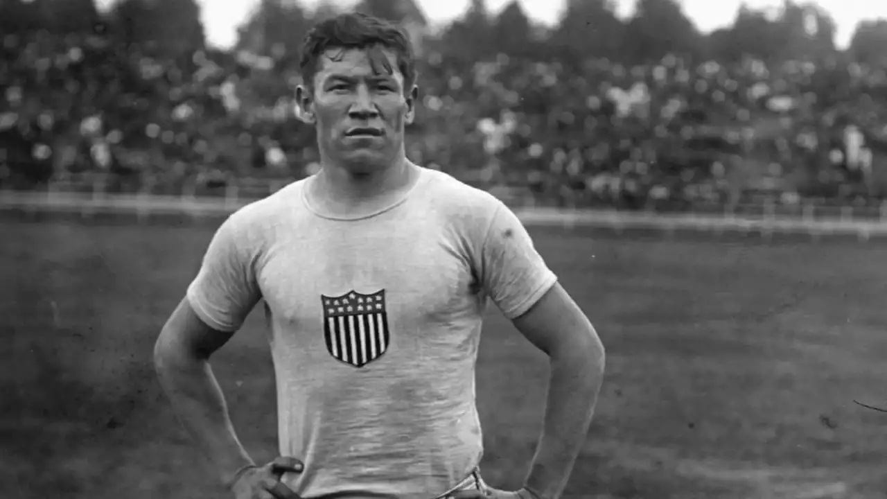 IOC reinstates Jim Thorpe as sole winner of 1912 Olympic gold medals