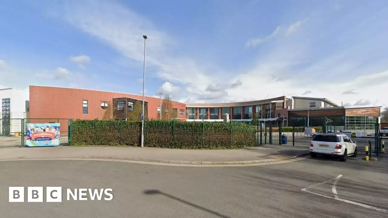 Academy trust to close all schools during heatwave