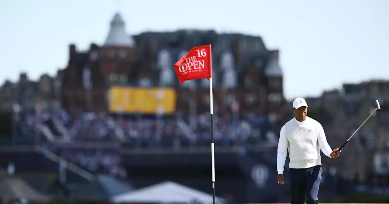 Emotional exit for Woods, big chance for Smith at St Andrews