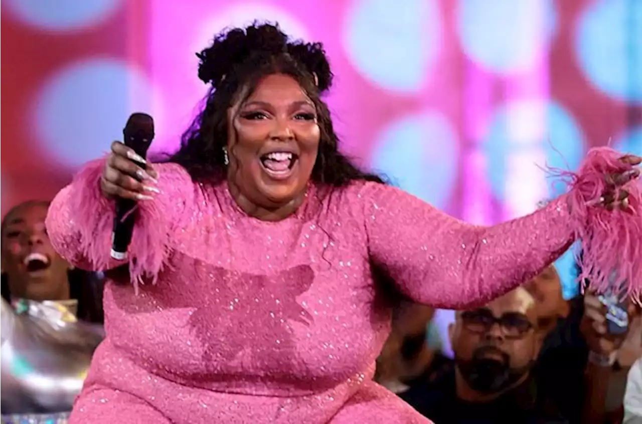 'Booked, blessed and busy': Lizzo returns | Channel