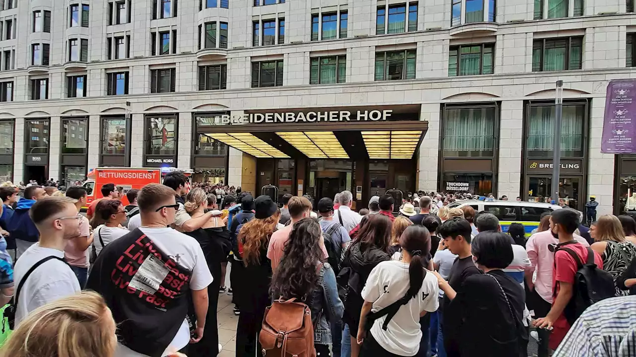 Hunderte Fans belagern Hotel von Lady Gaga