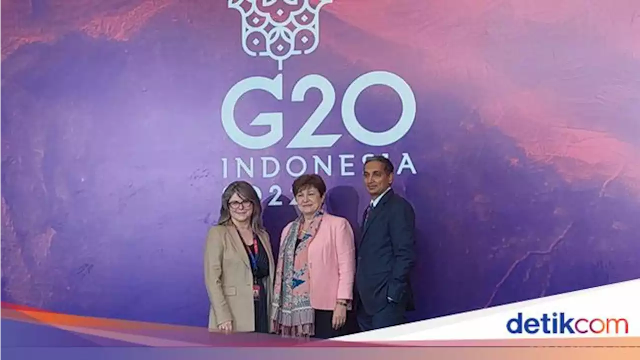 Gaya Menkeu-Bos Bank Sentral G20 Seharian Pakai Batik di Bali