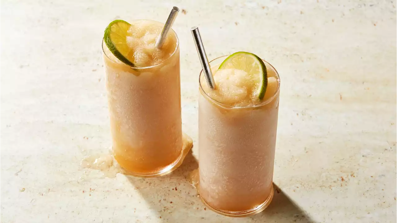 11 Summer Vodka Drinks to Keep You Refreshed in Hot Weather