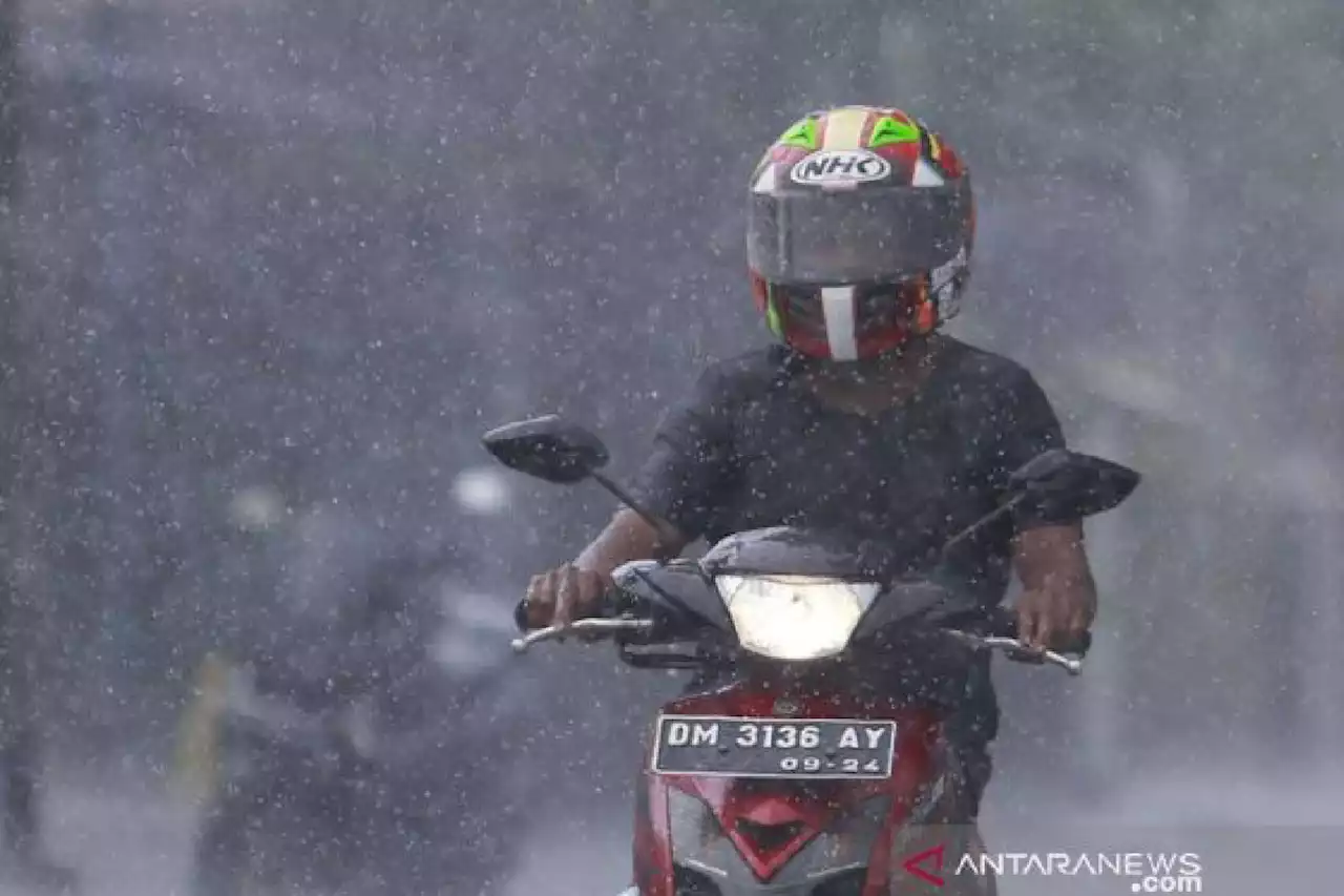 Cuaca Jawa Tengah: 11 Daerah Ini Berpotensi Hujan Lebat Disertai Angin Kencang