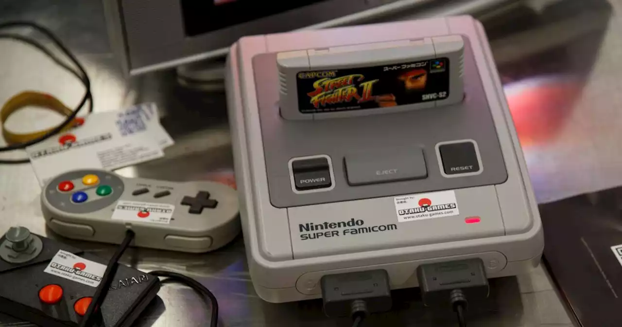 A super fan collected every Super Nintendo game manual and made them free