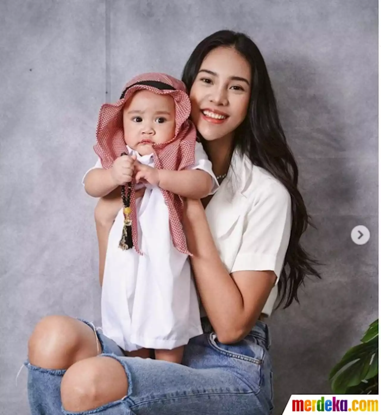 Foto : Rayyanza 'Cipung' jadi Pangeran Arab, Lucu & Gemas Bikin Anya Geraldine Klepek-klepek | merdeka.com