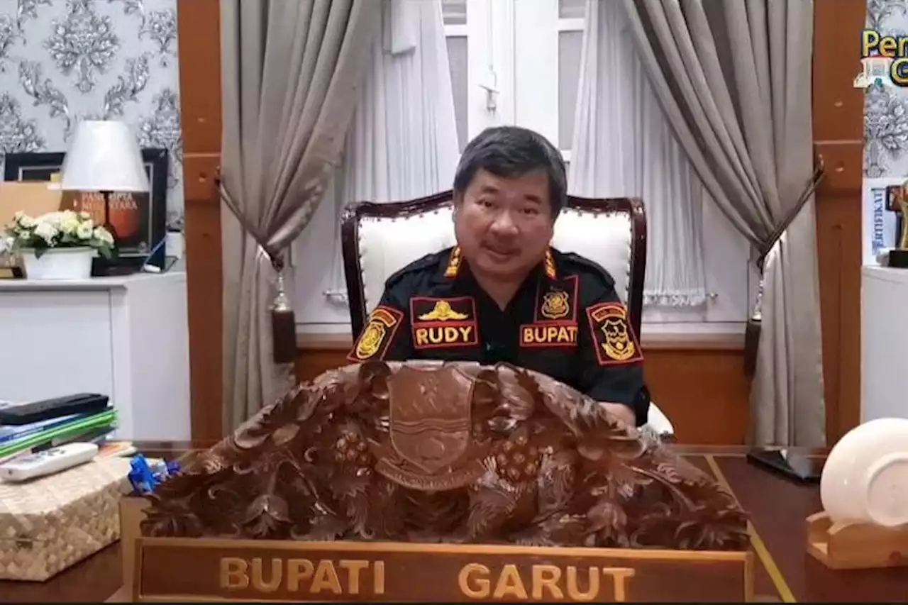 Bupati Rudy Gunawan: Banjir Melanda 8 Kecamatan, Garut Dinyatakan Darurat Bencana - Pikiran-Rakyat.com