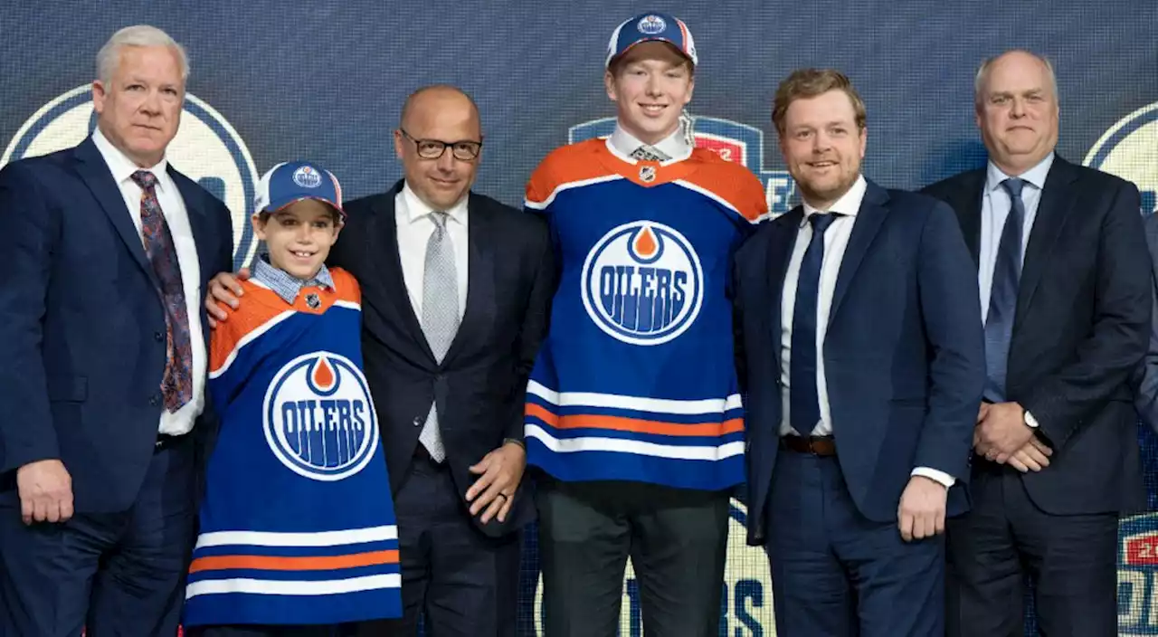 Oilers sign 2022 first-round pick Reid Schaefer to entry-level deal