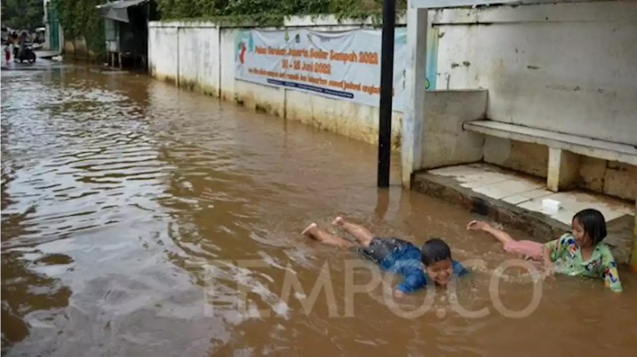 Prakiraan Cuaca Jakarta Hari Ini dan Esok, BMKG Keluarkan Peringatan Siaga Banjir