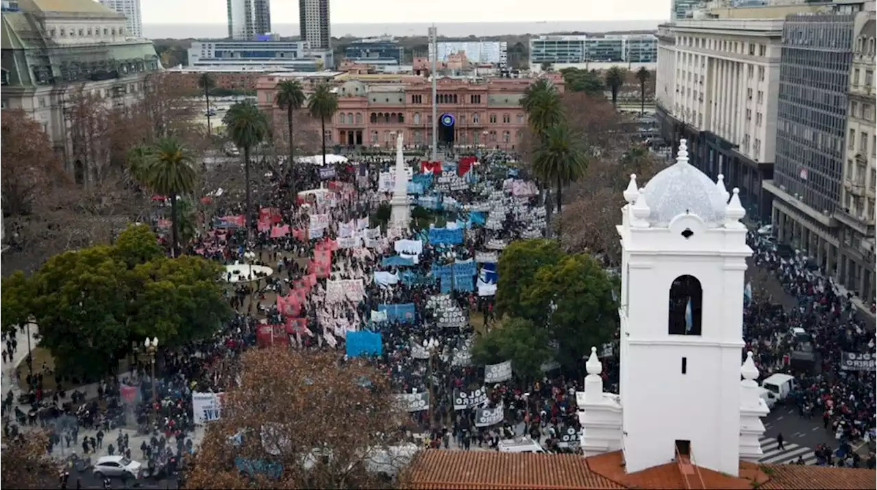 Movimientos sociales vs CGT: la calle como botín de guerra para la protesta