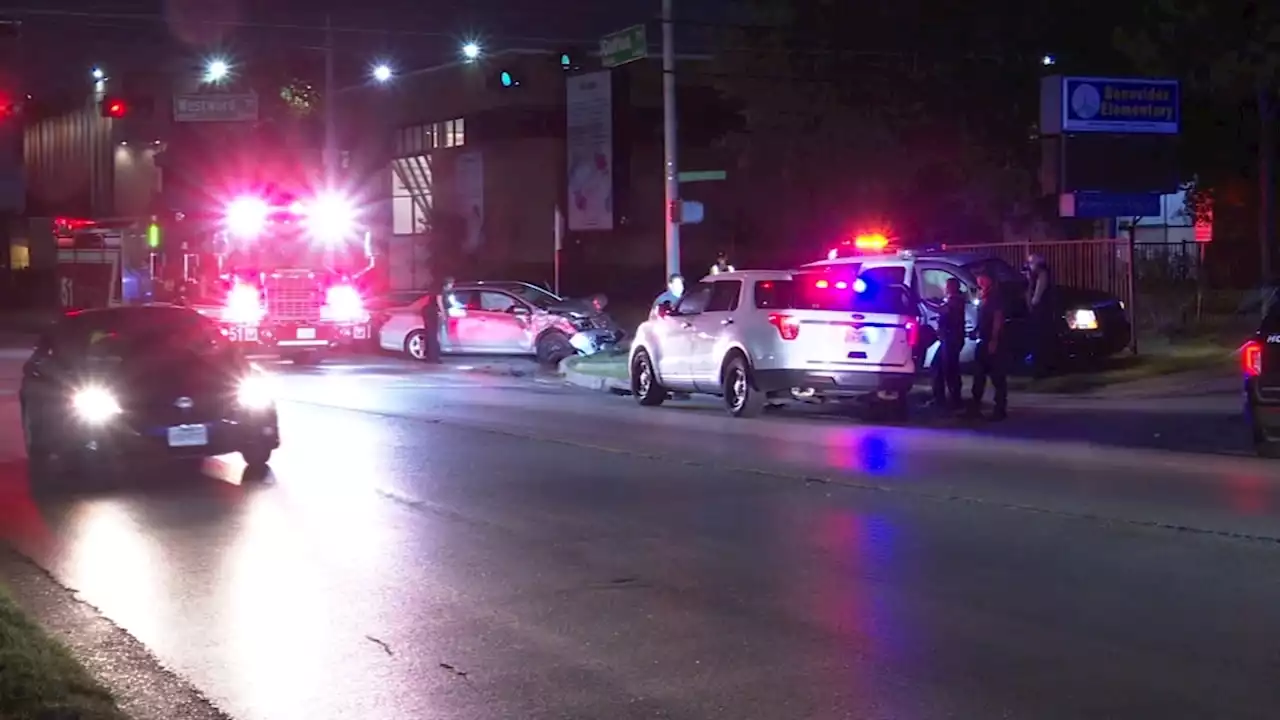 2 HPD officers injured in wrong-way crash, suspect believed to be impaired, police say