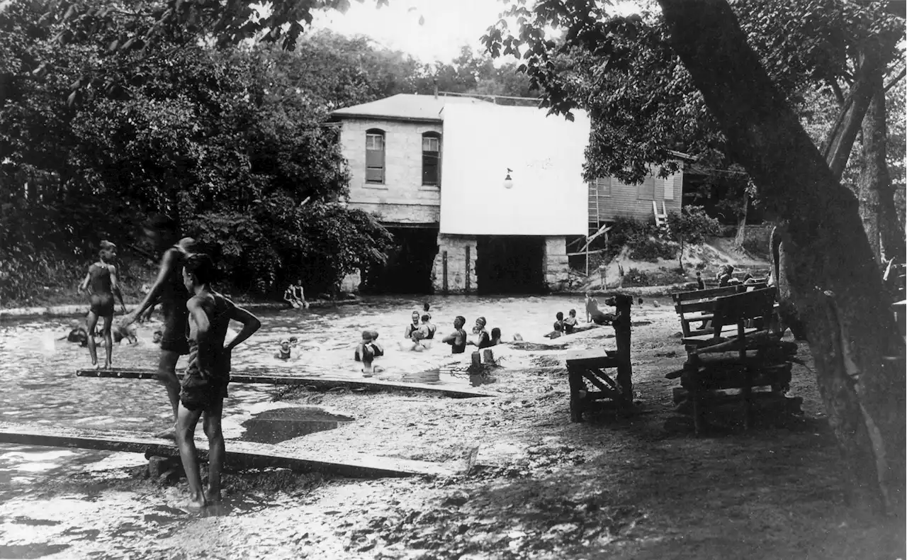 How San Antonians survived the brutal heat before air conditioning