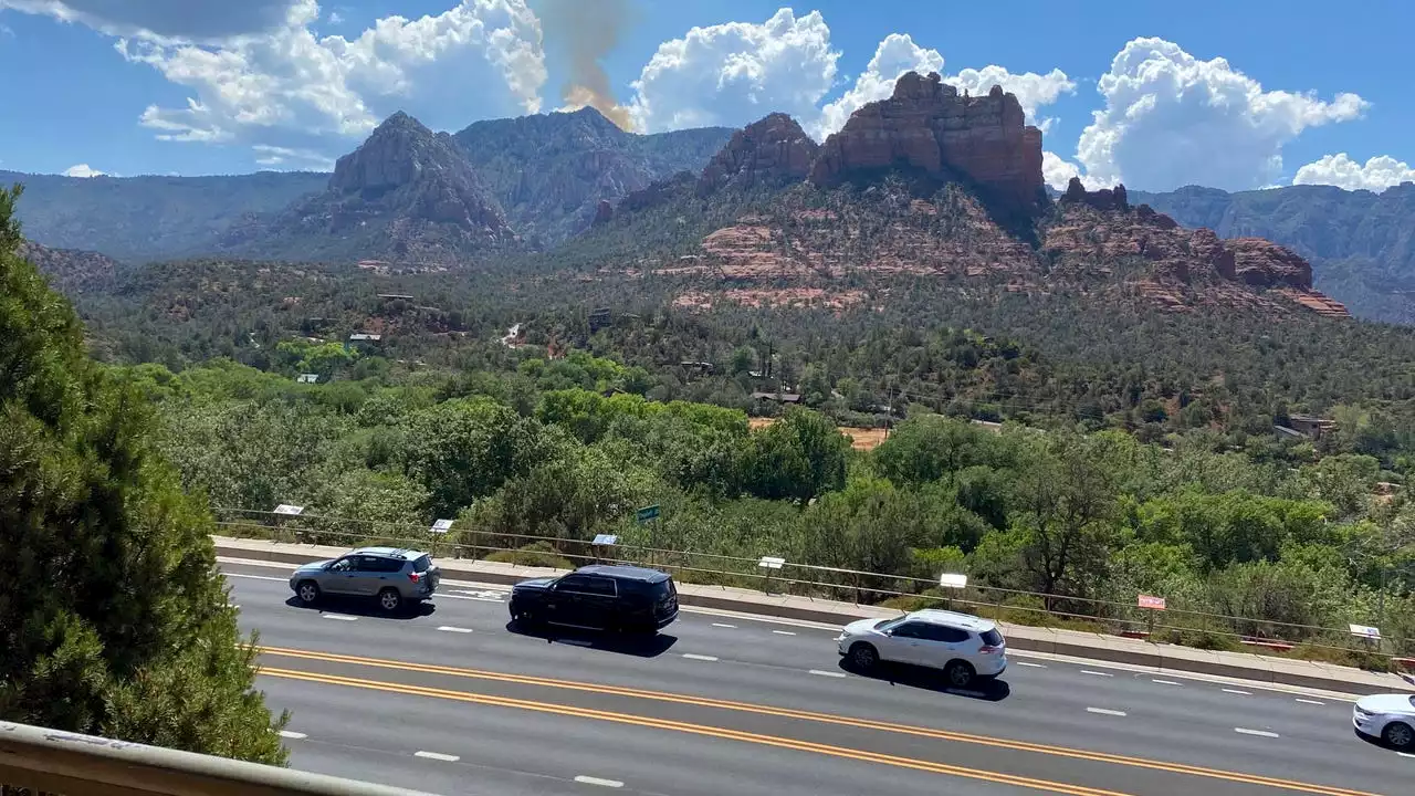 Lightning-sparked Committee Fire burning east of Sedona on Munds Mountain burns 100 acres