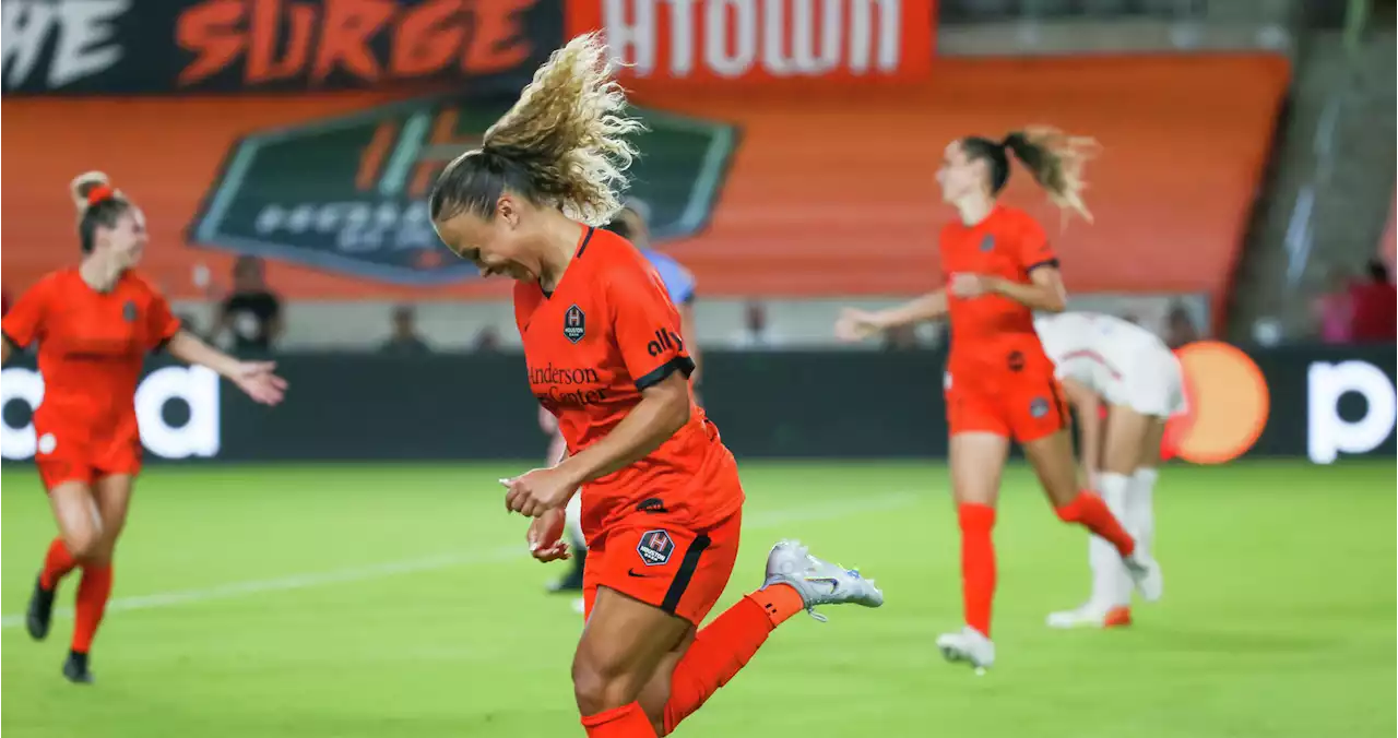 Ebony Salmon scores hat trick to send Dash past Red Stars in coach Juan Carlos Amorós' debut