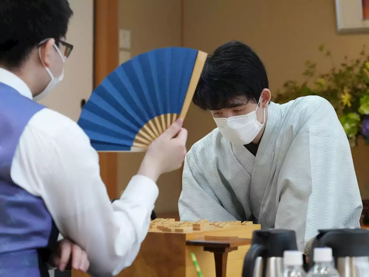 ヒューリック杯棋聖戦 藤井聡太棋聖が３連覇 １０代最後の公式戦白星で飾る - トピックス｜Infoseekニュース