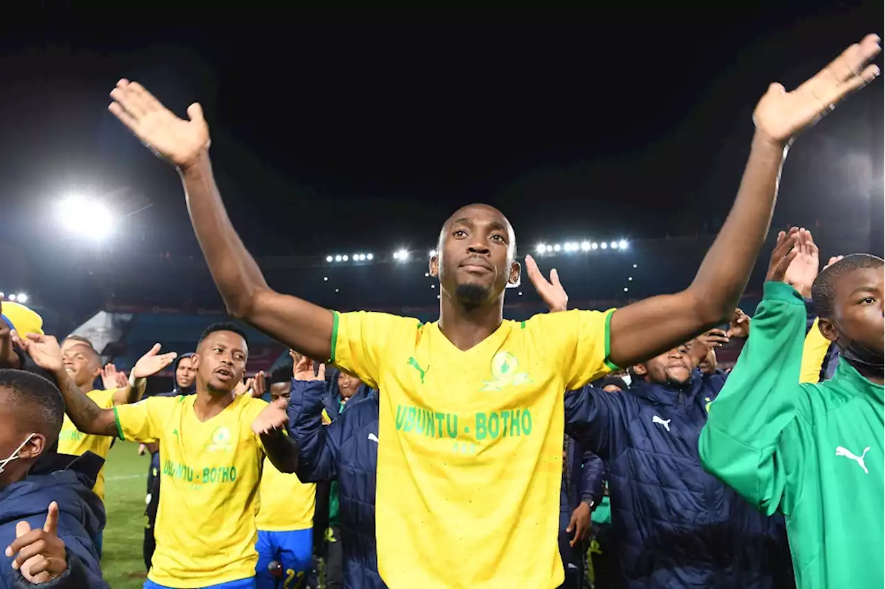 Peter Shalulile extends contract with Mamelodi Sundowns