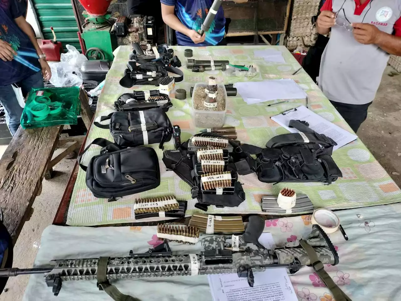 Cops seize guns, grenades in Batangas raid