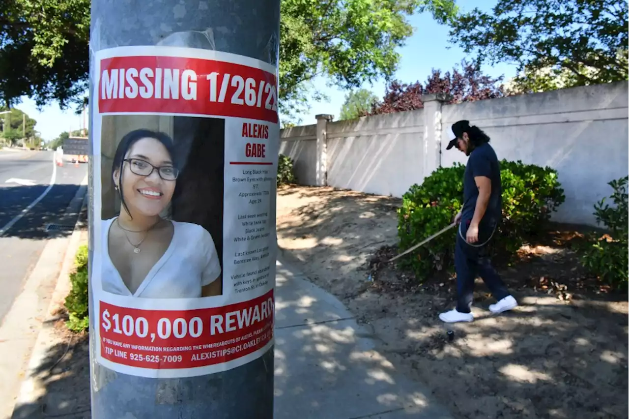 Alexis Gabe’s disappearance draws a crowd on a search for new physical evidence