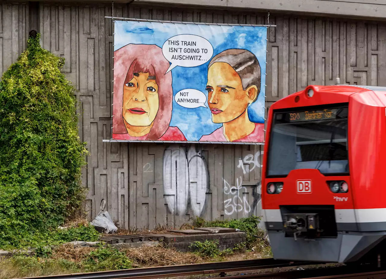 Nach Farce: Jüdisches Kunstwerk am Hauptbahnhof hängt wieder