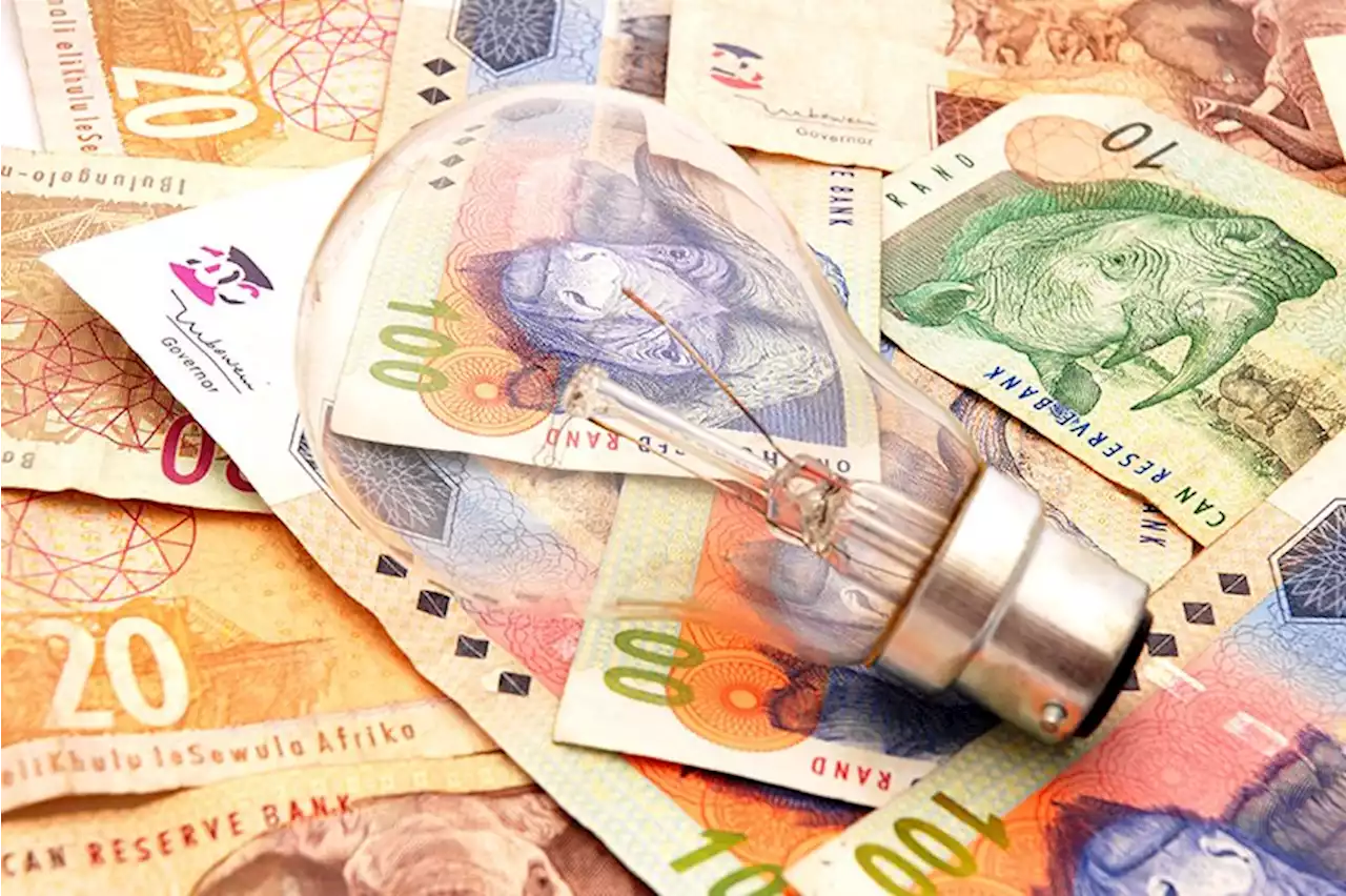 Solar power users must pay R938 per month even if they don’t use our electricity — Eskom