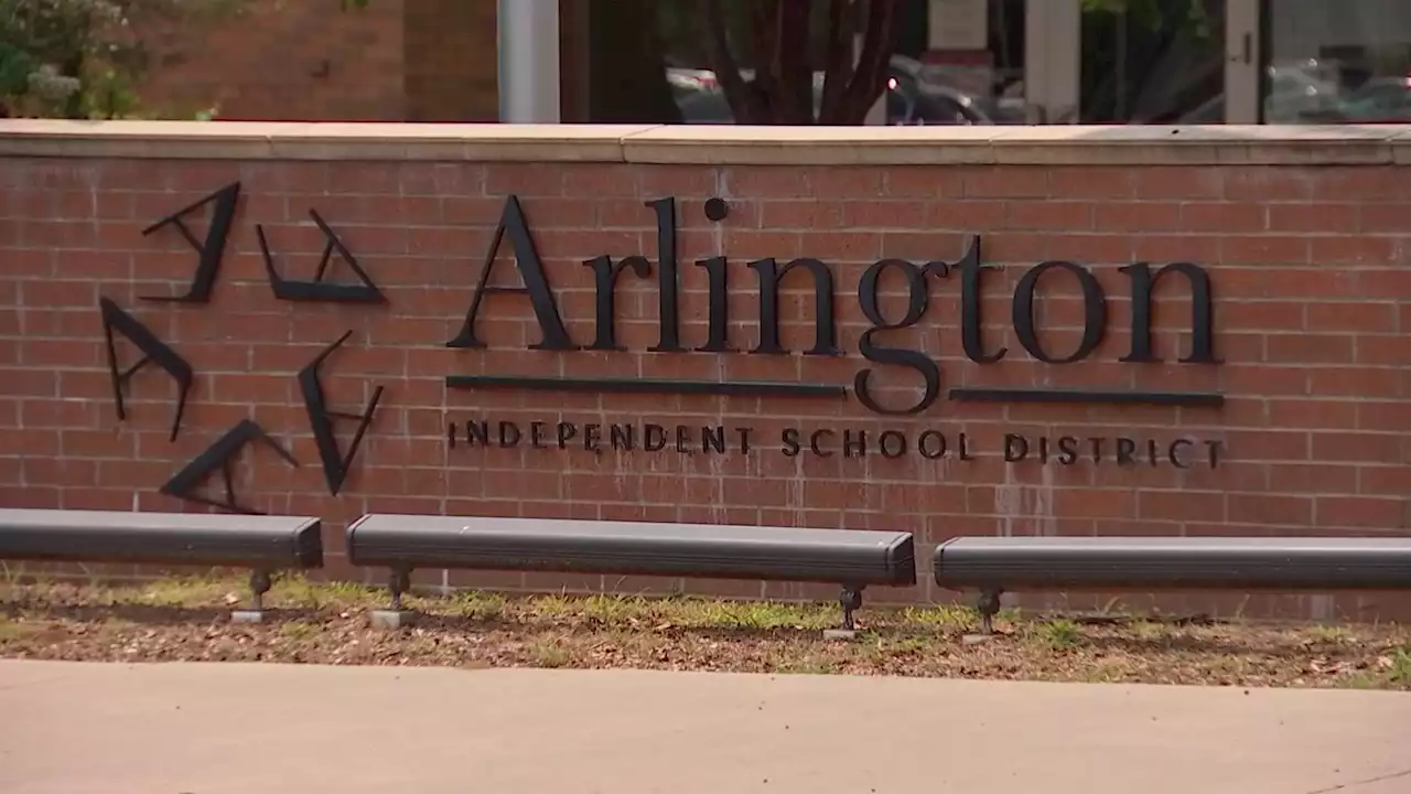 Free Backpacks, Supplies Available at Arlington ISD Back to School Event