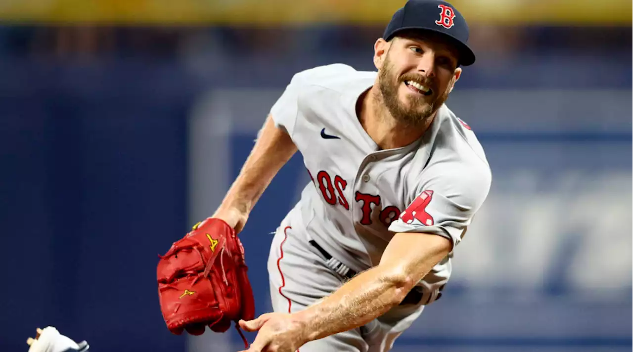 Chris Sale Leaves Game After Getting Hit in Pinky By Line Drive vs. Yankees