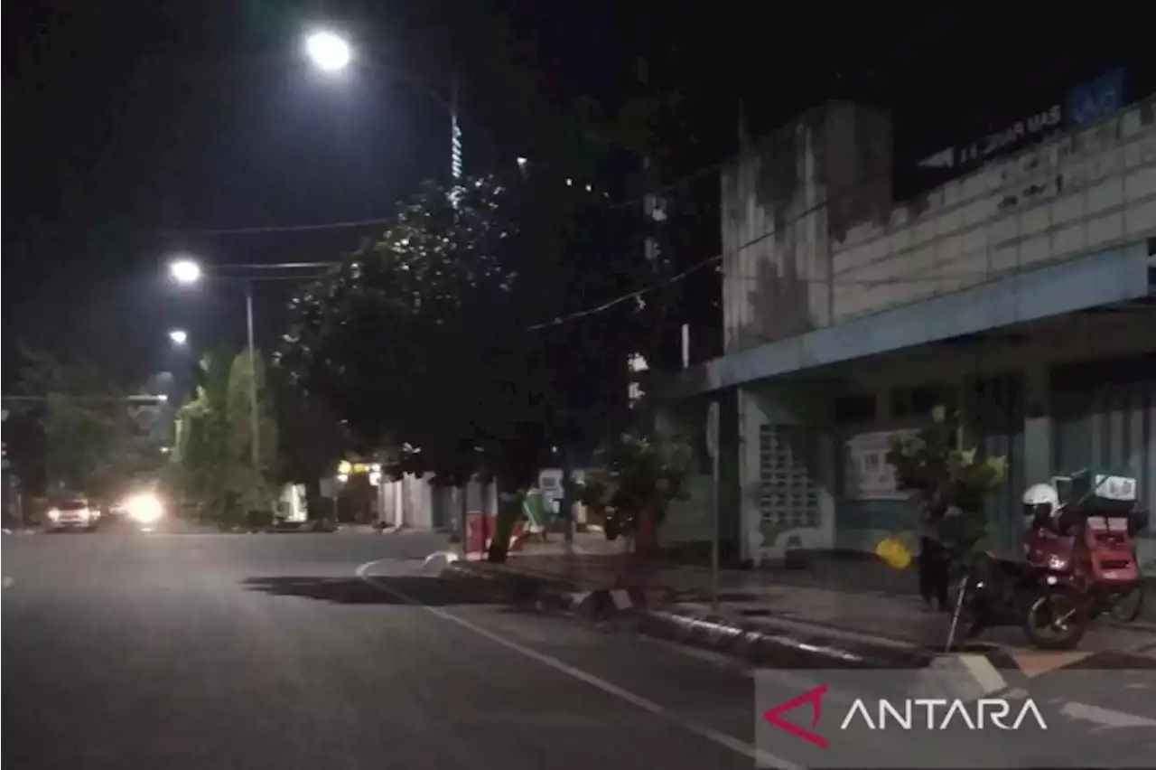 Pemkab Kudus segera bayar PLN agar lampu jalan menyala kembali