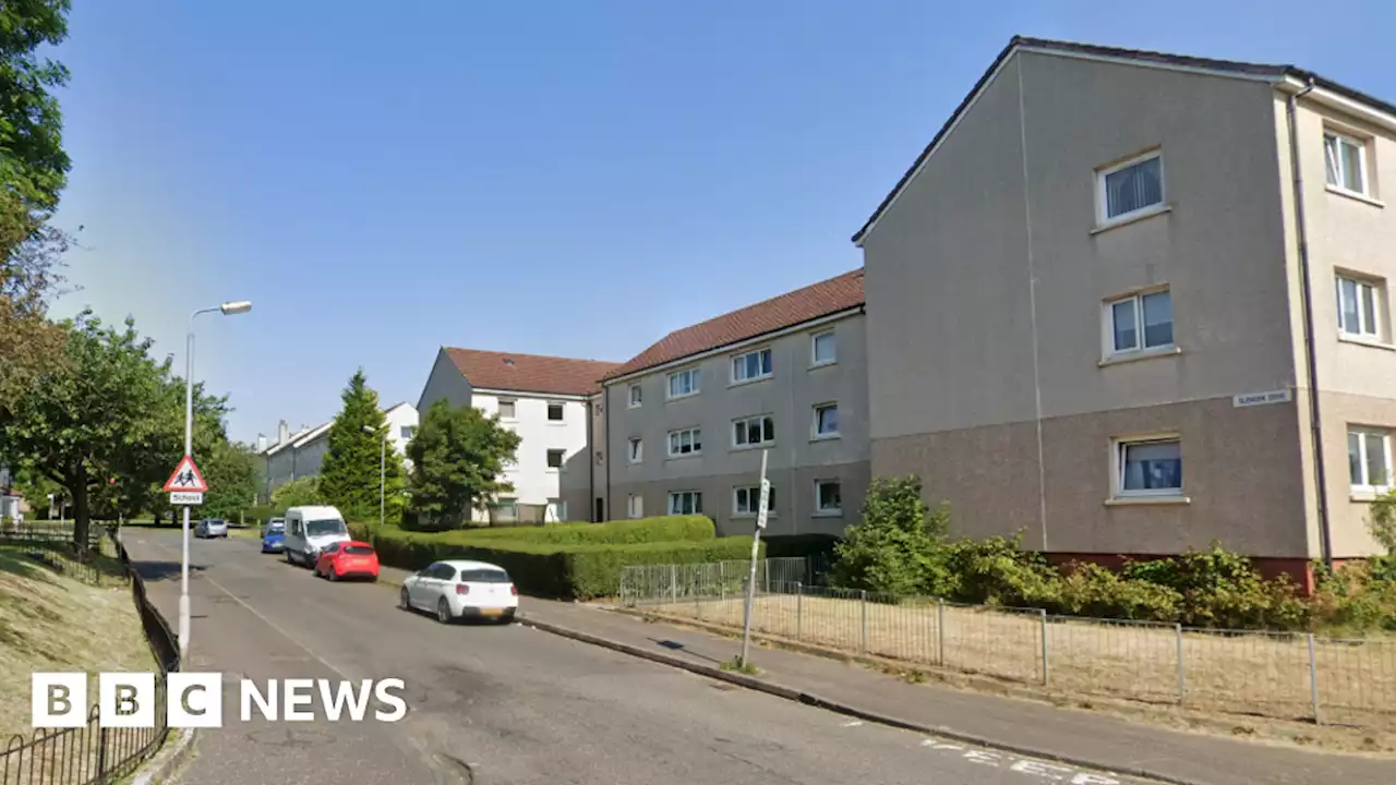 Police officer seriously hurt as seven arrested in Glasgow