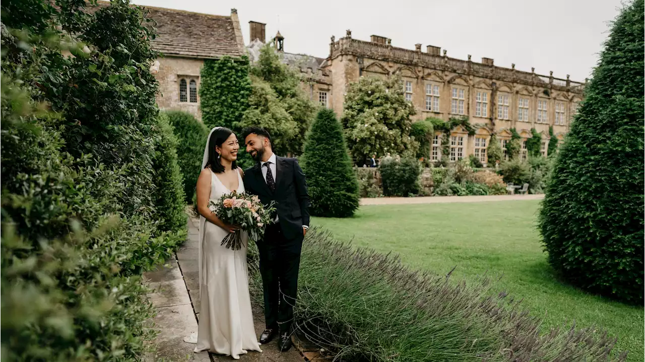 This Vogue Editor Got Married In The Stunning Manor House That Appears In ‘Persuasion’