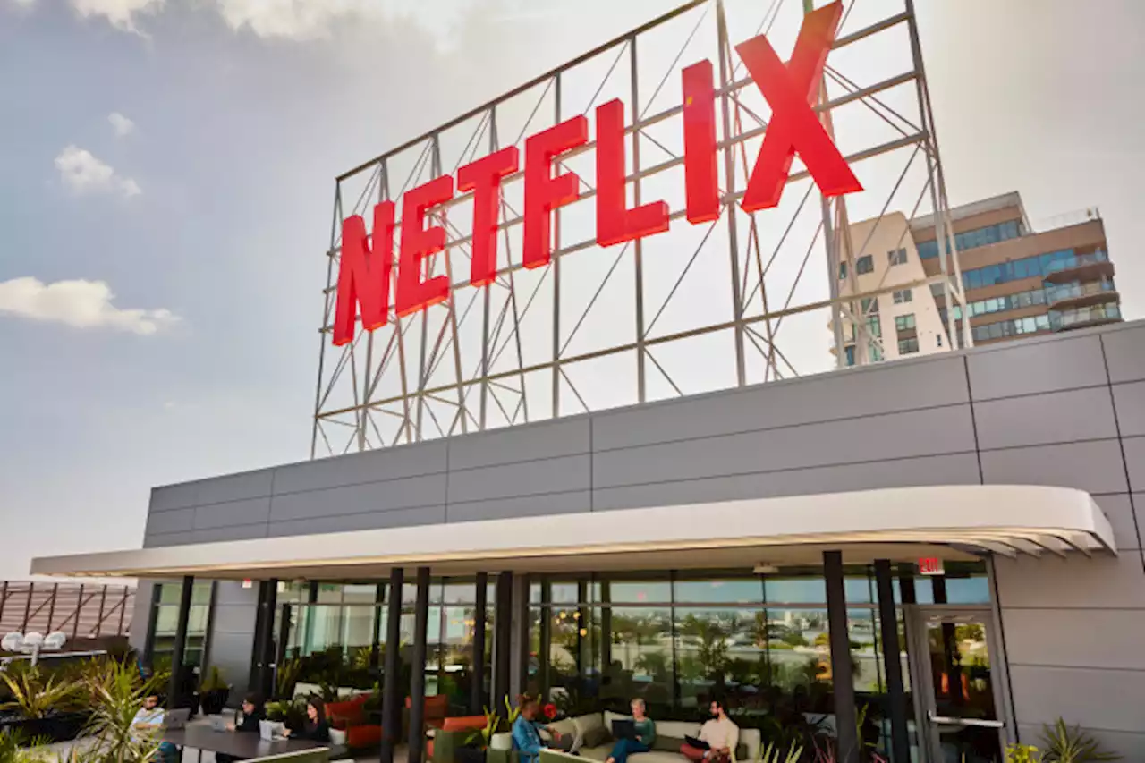 Netflix To Step Into Spotlight, Kicking Off A Media Earnings Season Riddled With Anxiety