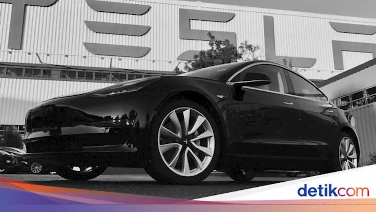 Banyak Pegawai Tesla Menangis Kena PHK Elon Musk