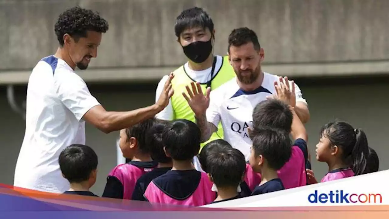 Aksi Messi hingga Neymar Latih Anak-anak Jepang Bermain Bola